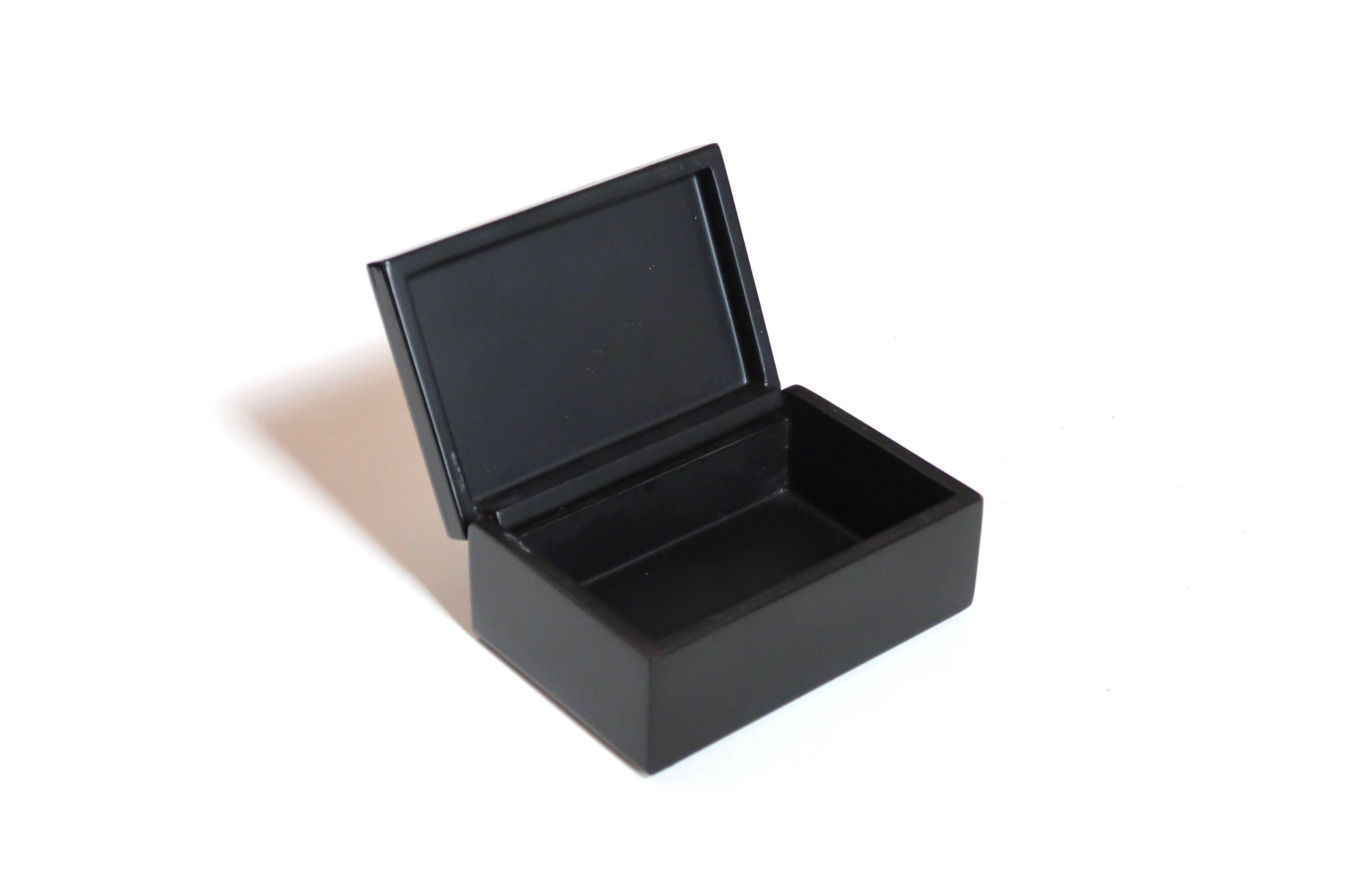 Cigarette box "Ruhm" in lacquered wood, 80s