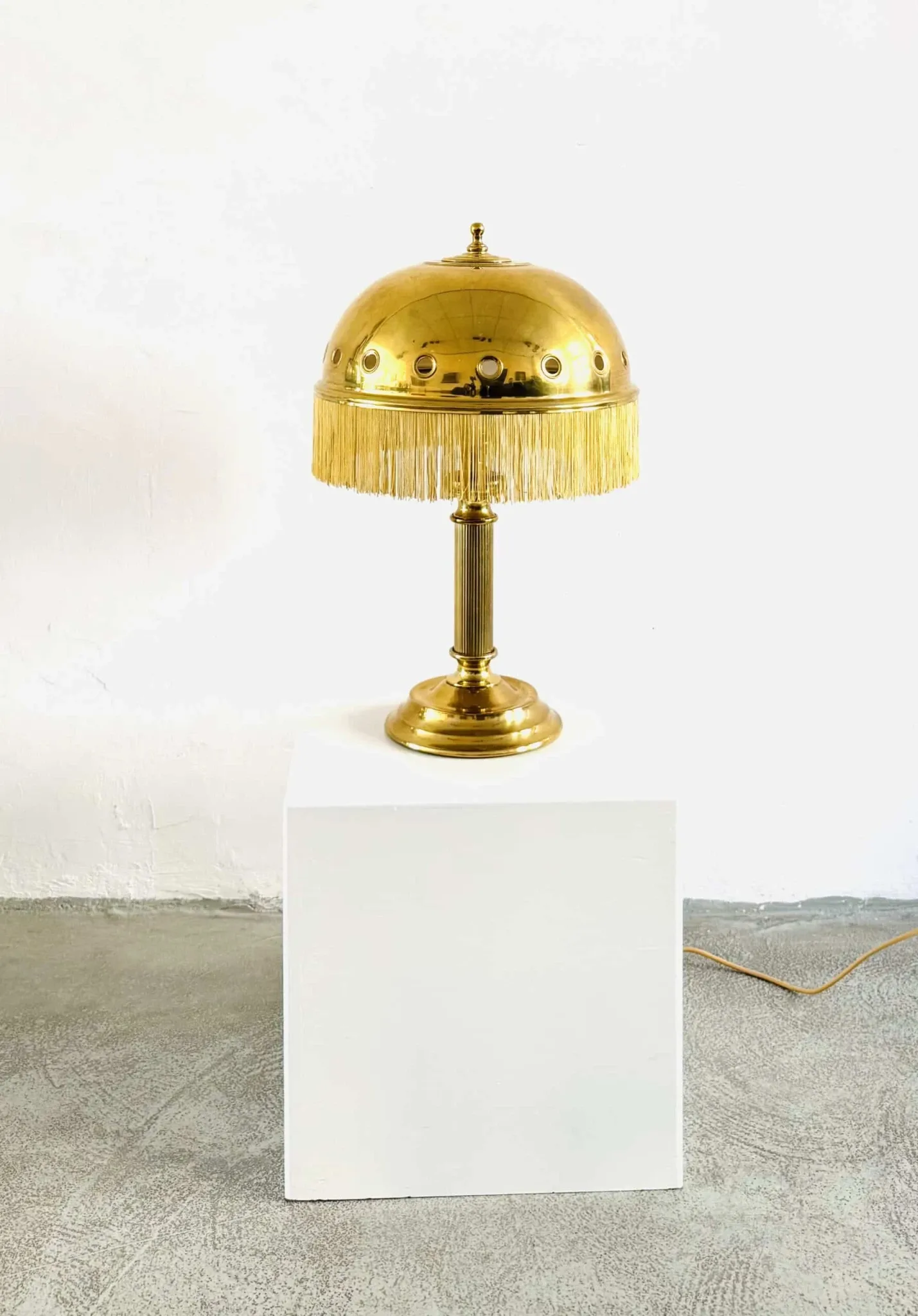 Lampe de table en laiton en forme de champignon par Sölken Leuchten, Allemagne, vers les années 1960.