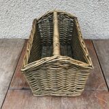 Ancien porte-revues en rotin tressé