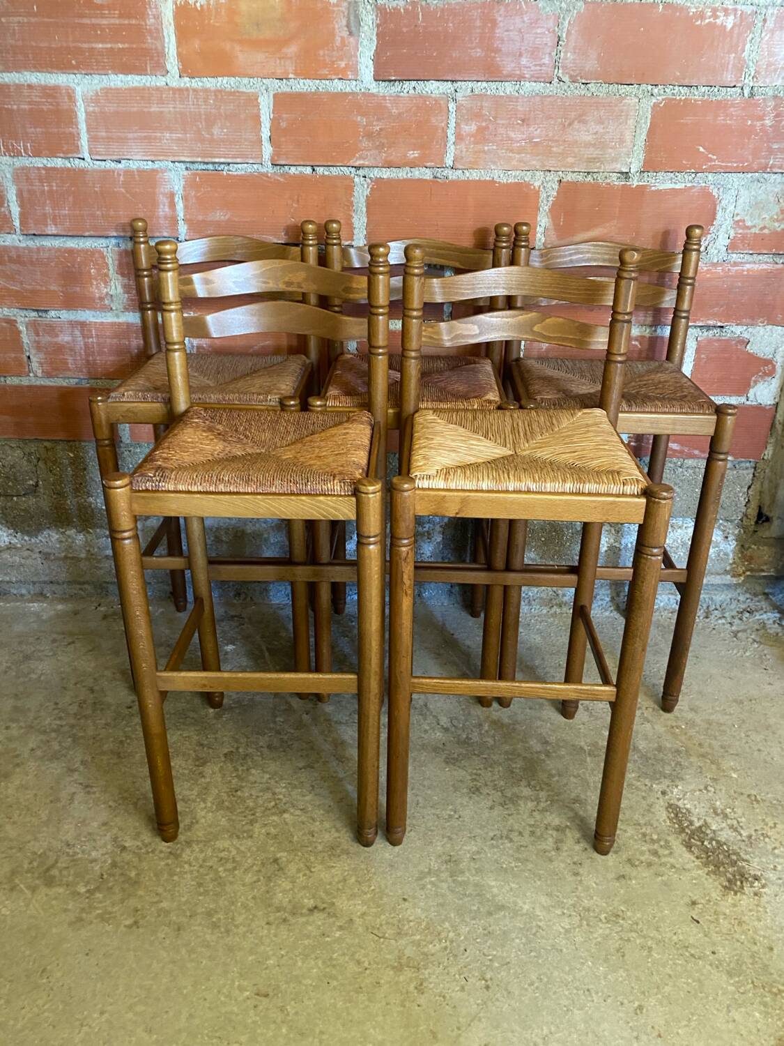 Tabouret de bar haut ancien bois tourné + assise paillée vintage