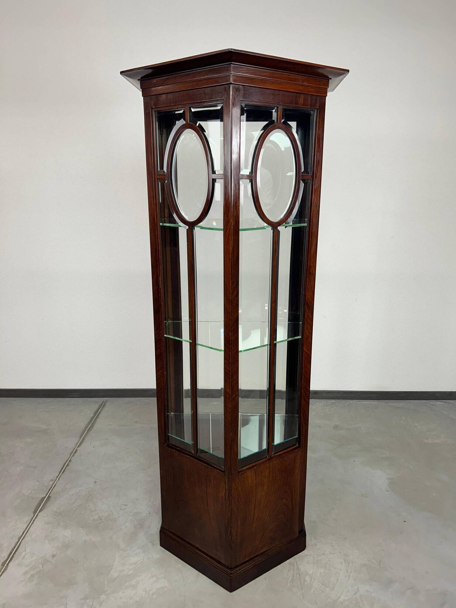 Secession Showcase
