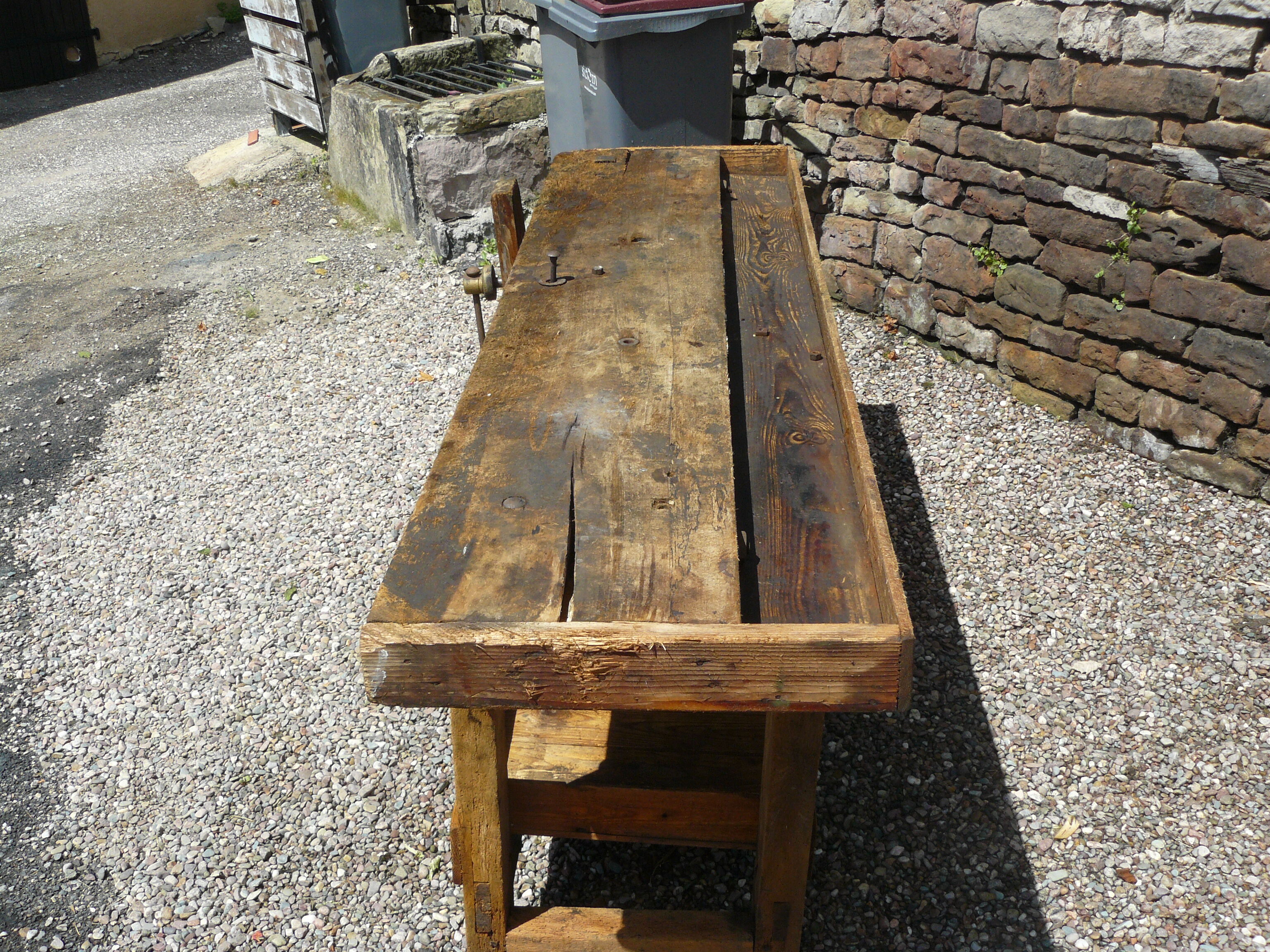 Workbench former carpenter