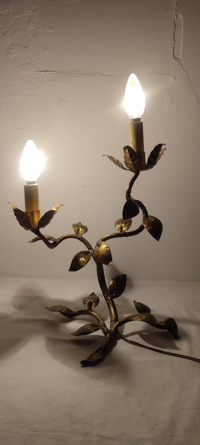 Lámpara de mesa de bronce. Spain, 1960s.