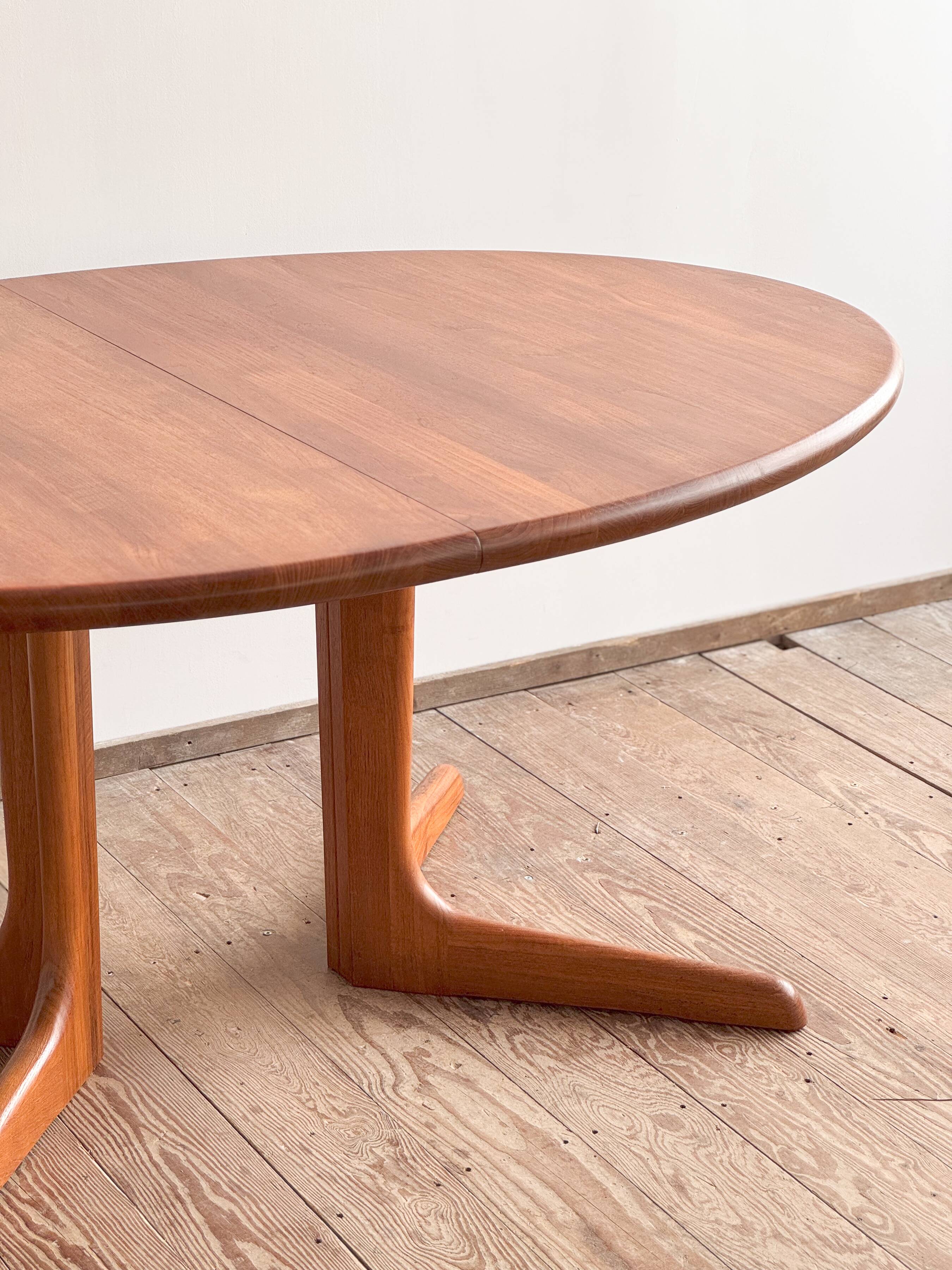 Grande table à manger scandinave vintage en teck massif, Danemark, 1970