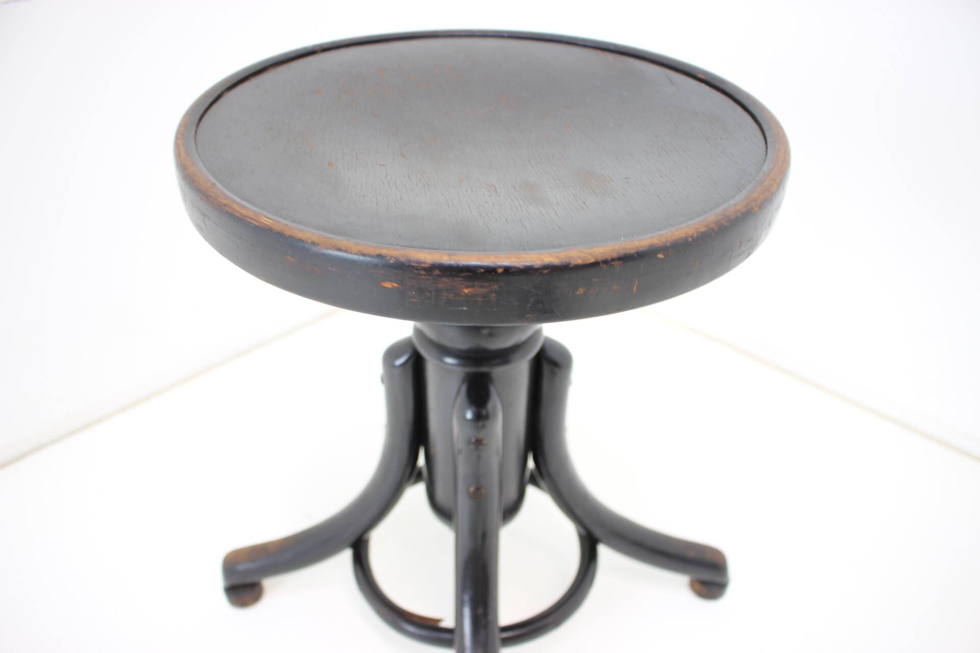 Piano Stool Thonet Nr.1, 1920s