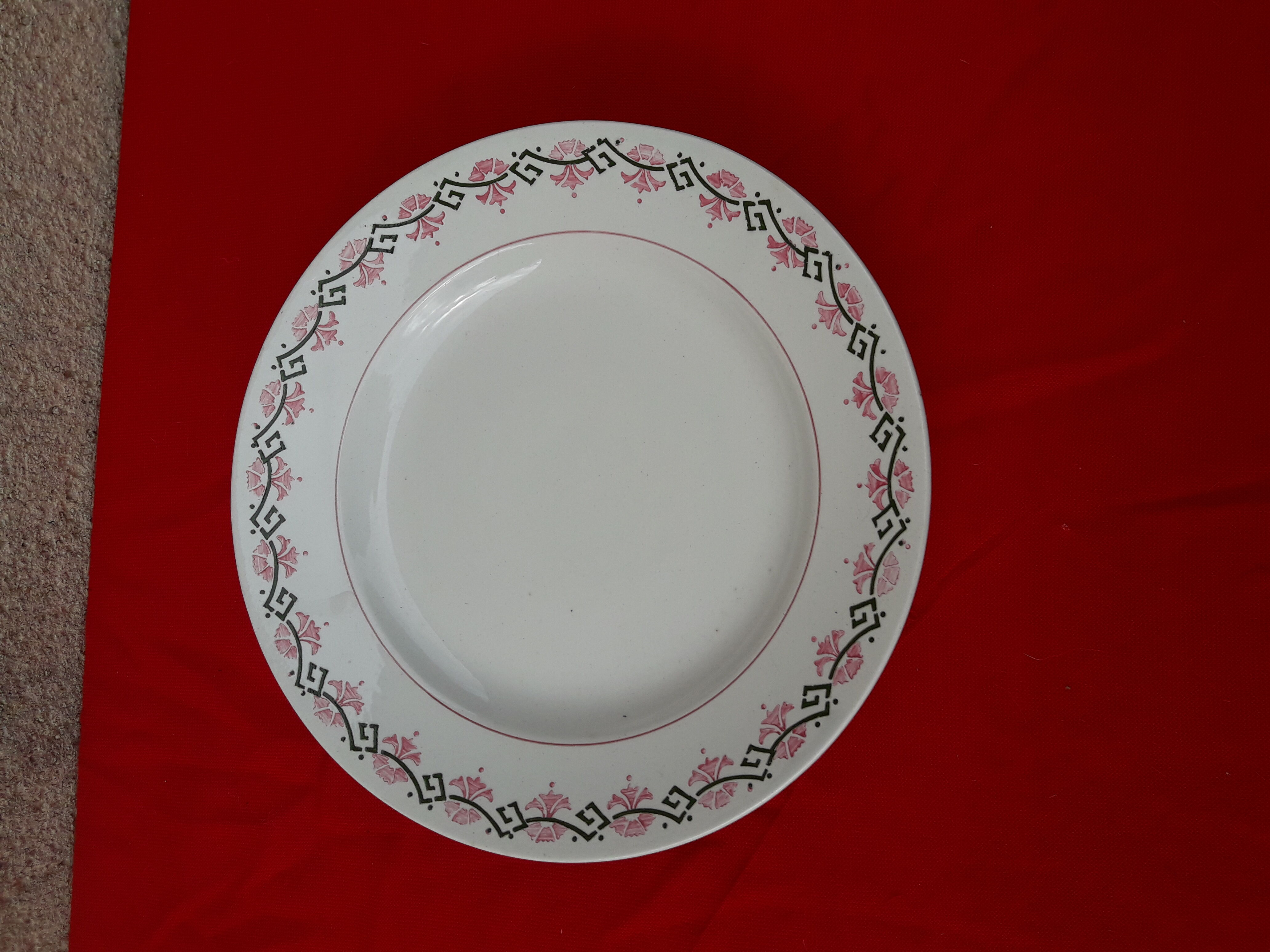 Flat on pieddouche Villeroy & Boch model 1244 diam 21 cm