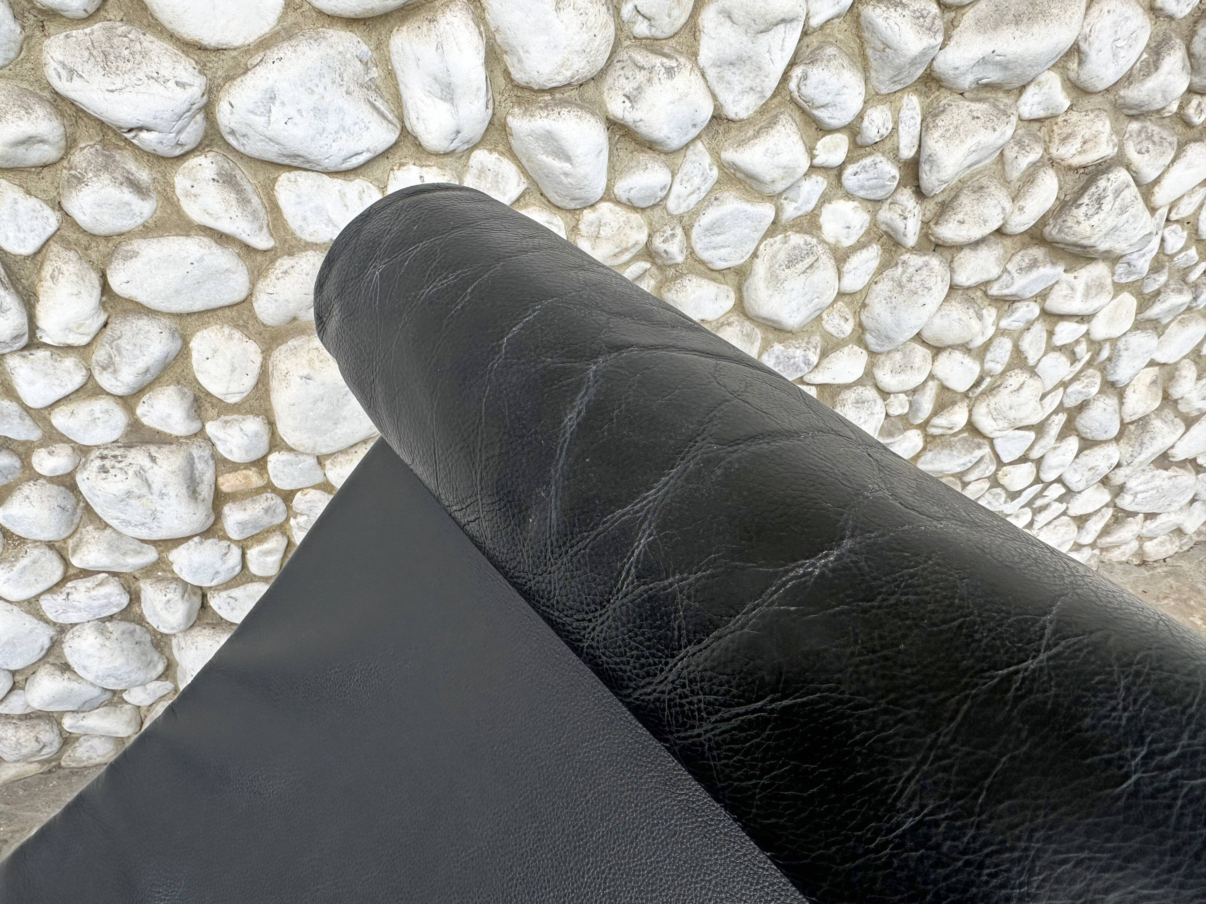 LC4 chaise longue no. 1382 Le Corbusier, Jeanneret & Perriand Cassina, 1960