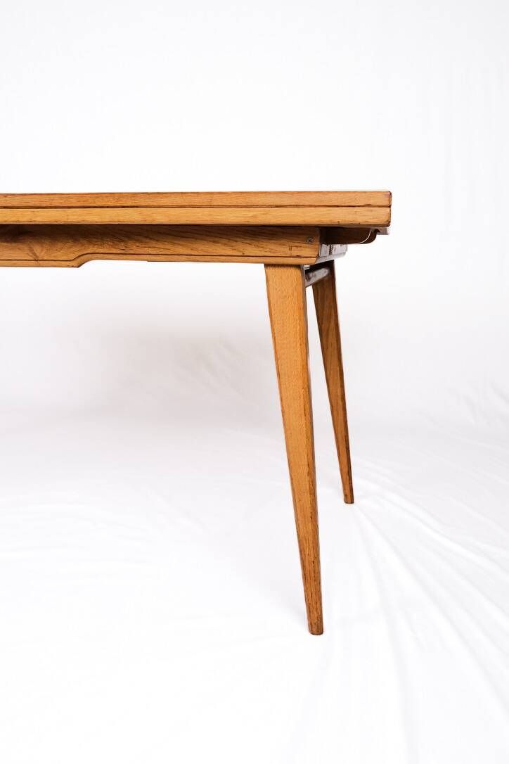 Extendable oak table in the style of Guillerme and Chambron, France 1960s