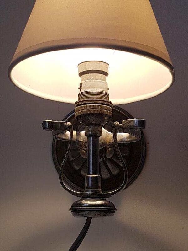 Lampe ancienne de bateau
