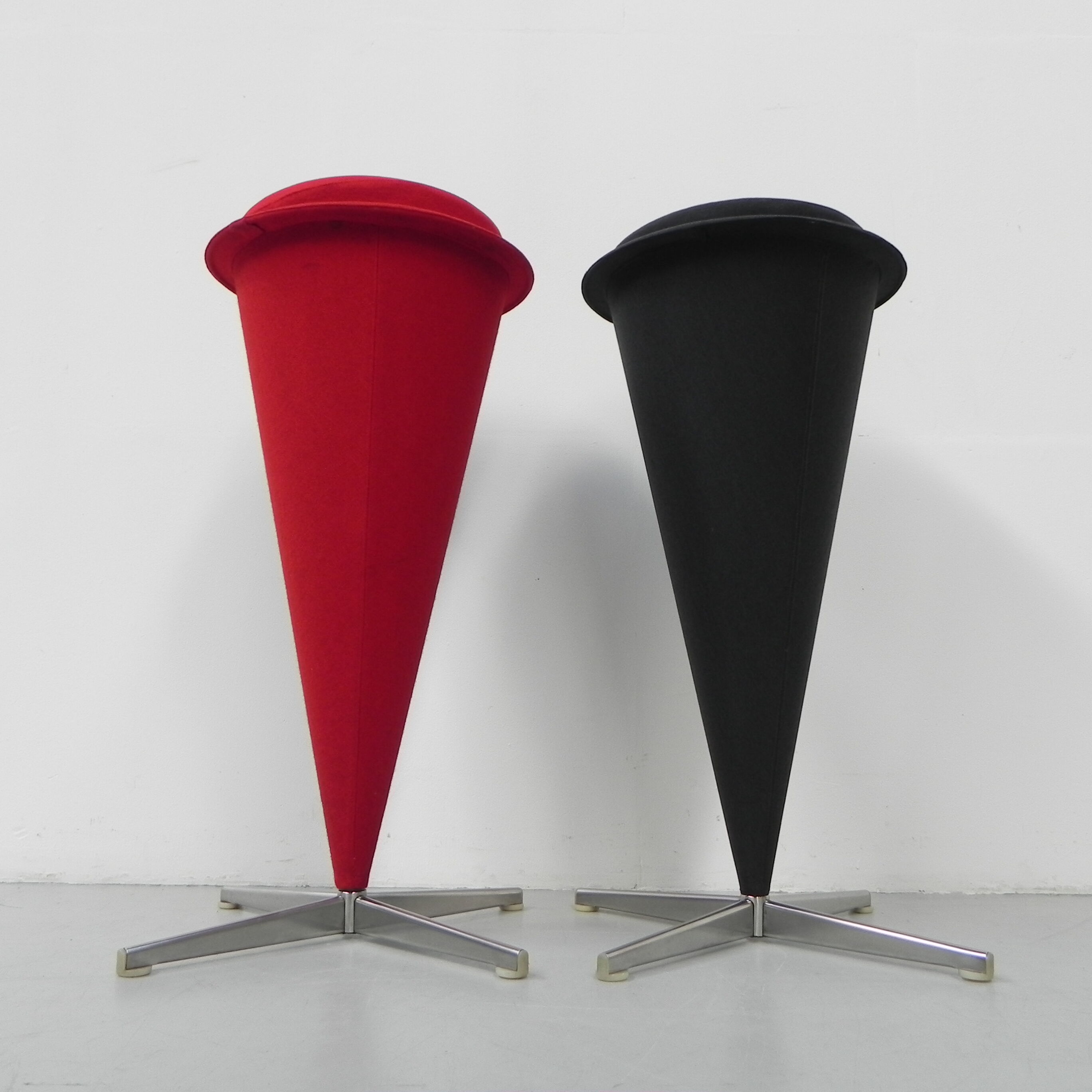 Set of 2 Verner Panton stools
