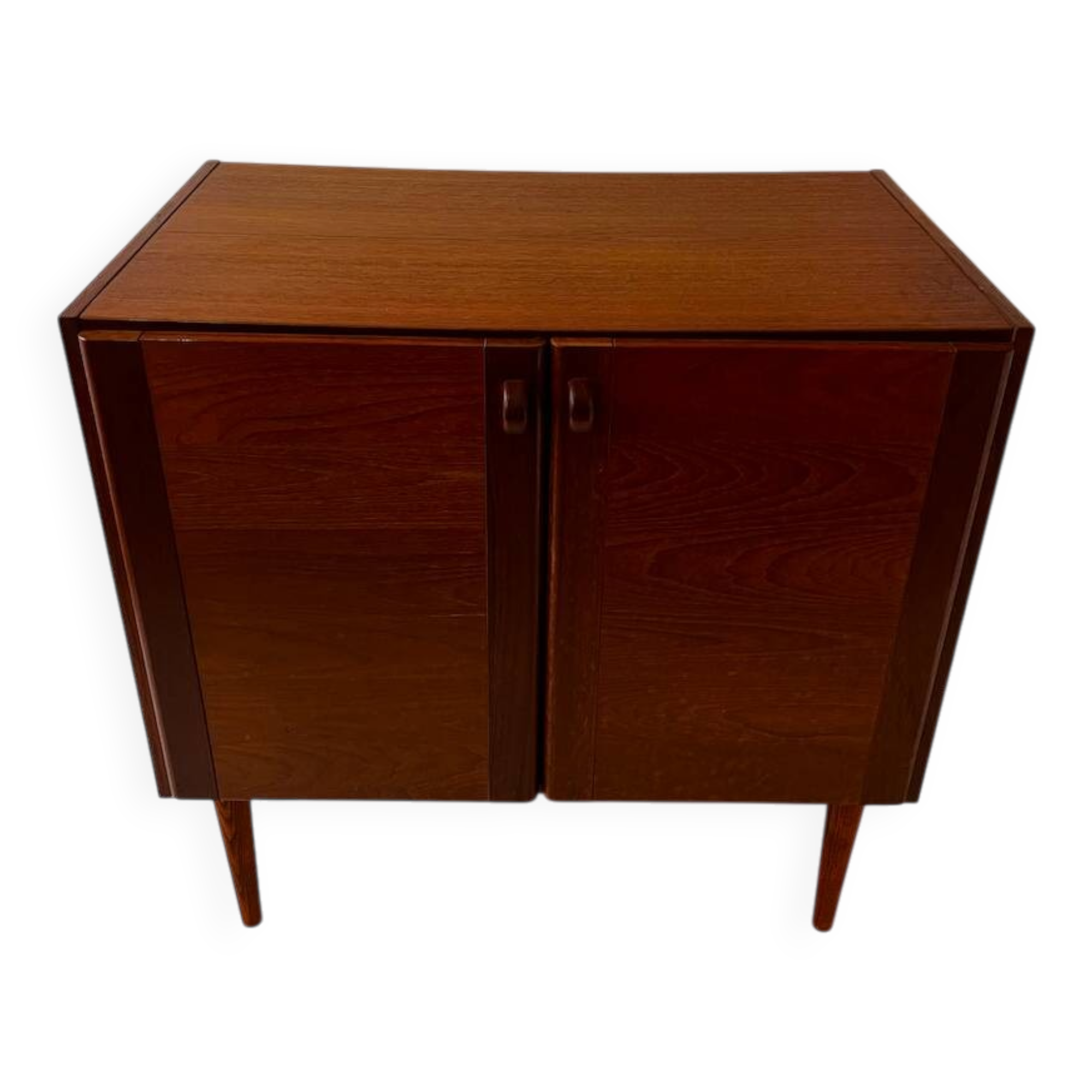 Buffet scandinave en teck