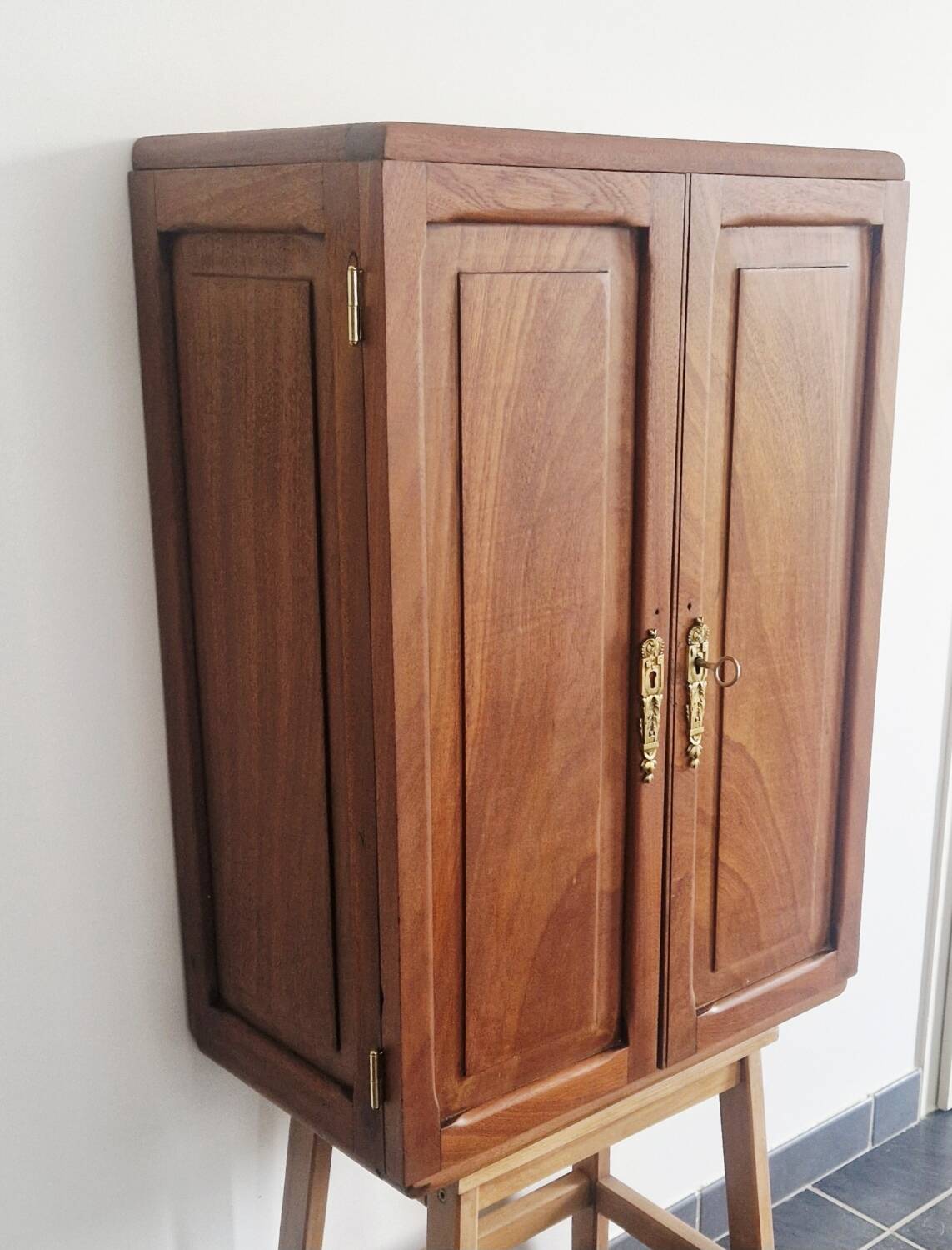 1950s handcrafted cabinet - Solid mahogany wood - Unique piece