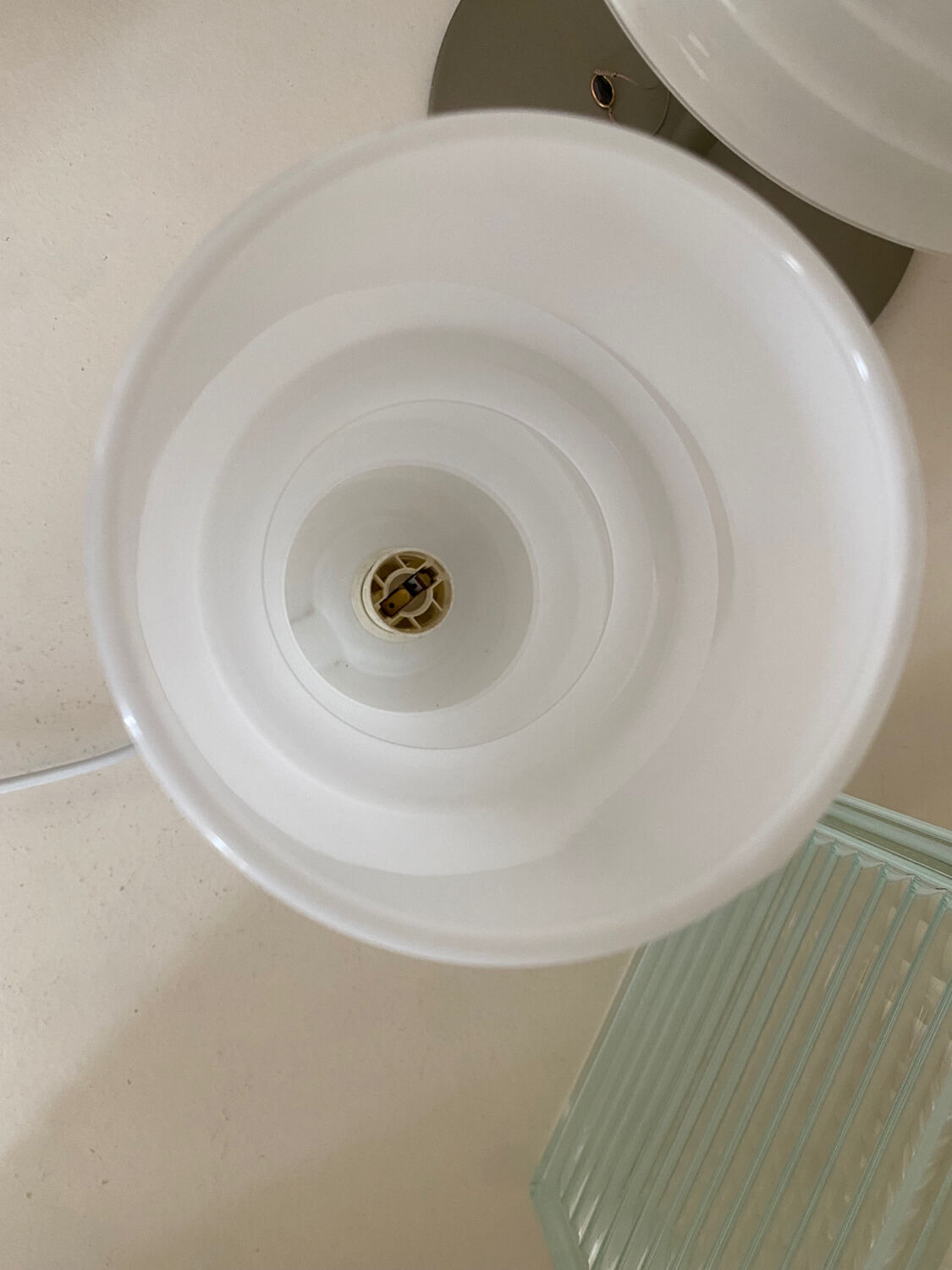 Fitz lamp in white glass Vintage Habitat