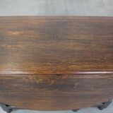 Very beautiful antique English oak gateleg table with an excellent patina