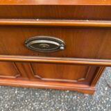 English display cabinet with 2 doors, mahogany imitation, 1990.