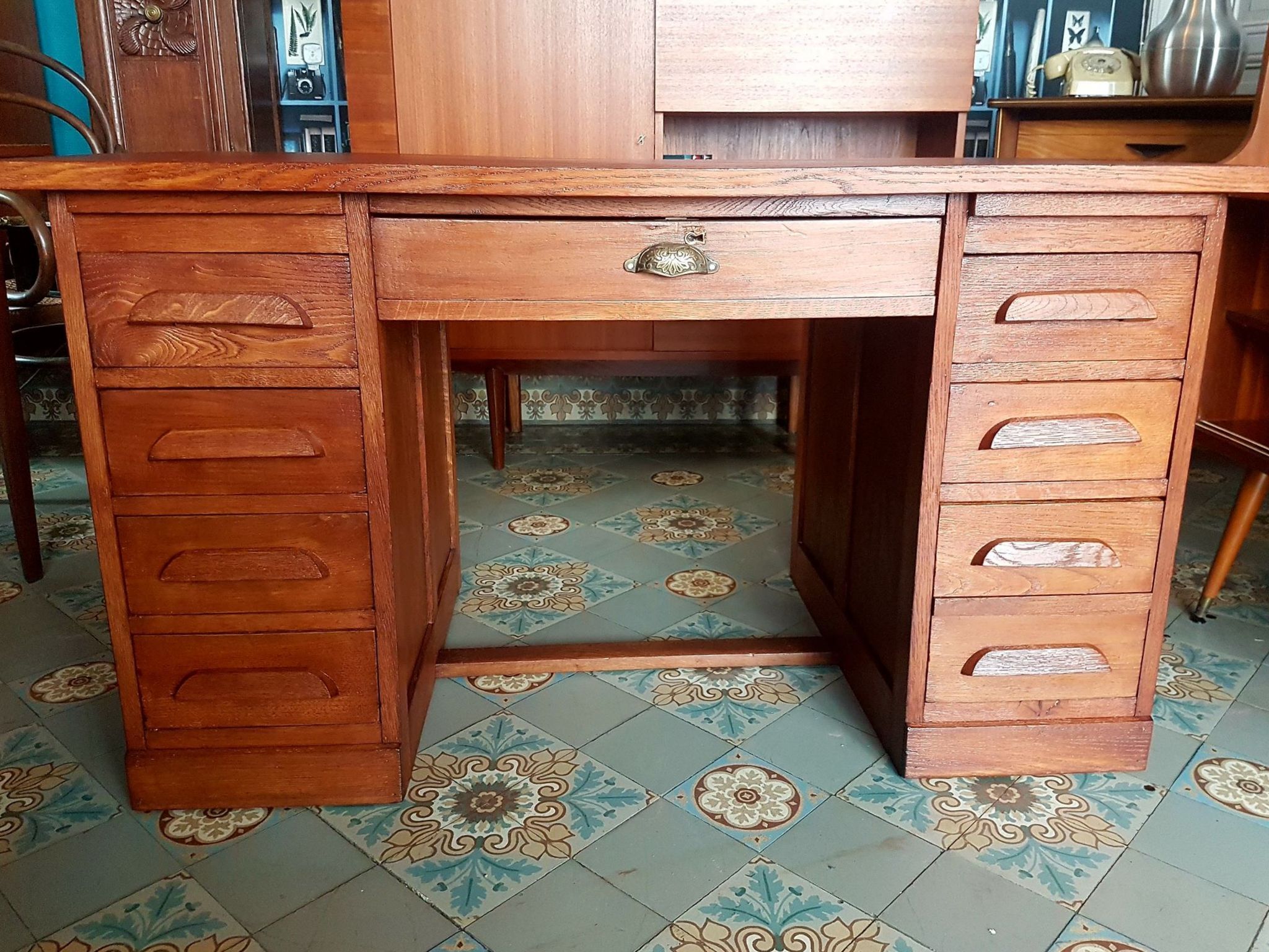 Old oak 1960 administration office