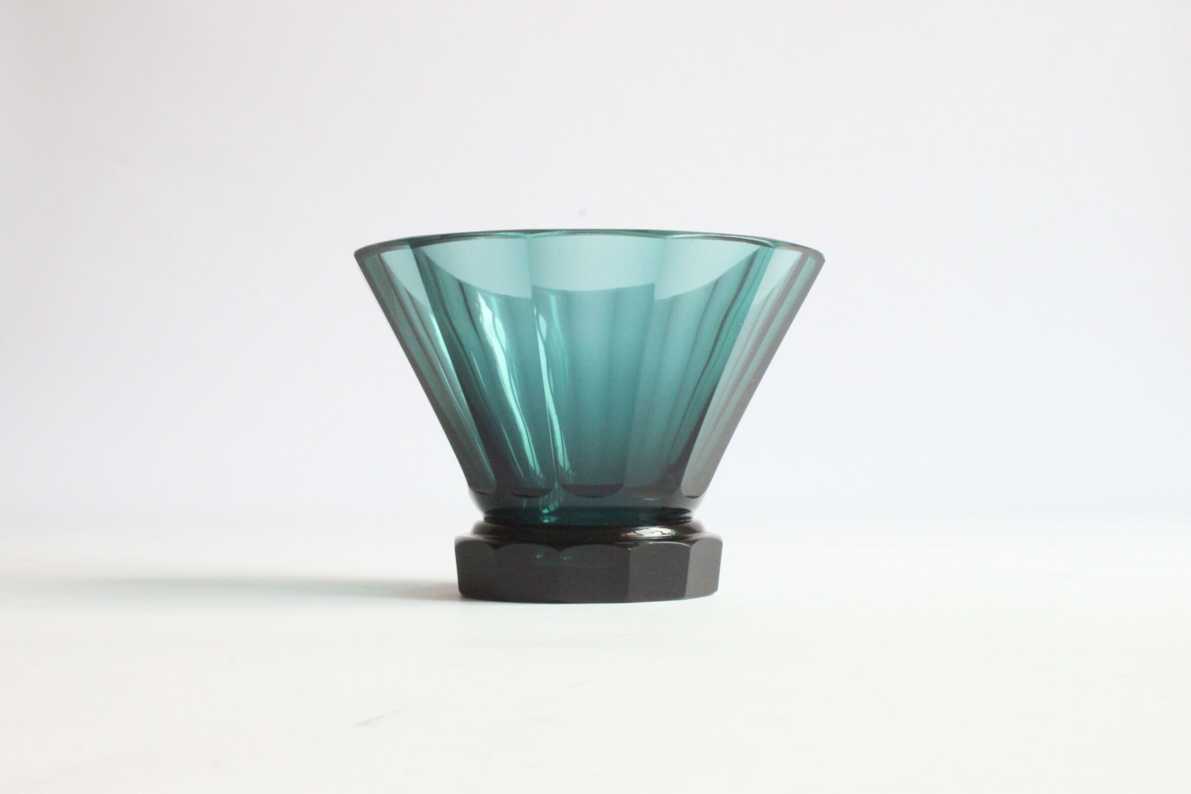 Art deco faceted bowl 1930s