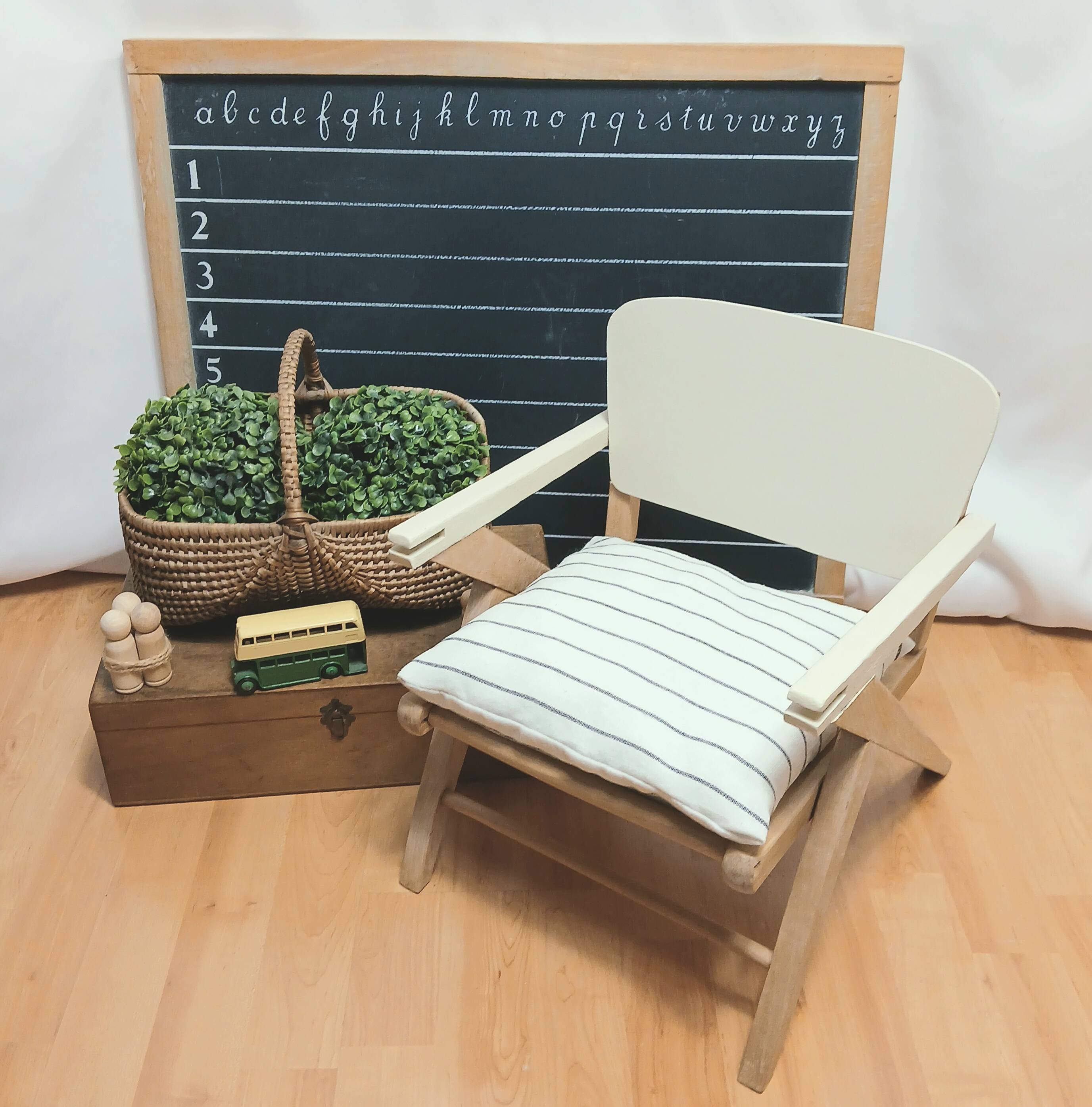 Children's armchair chair