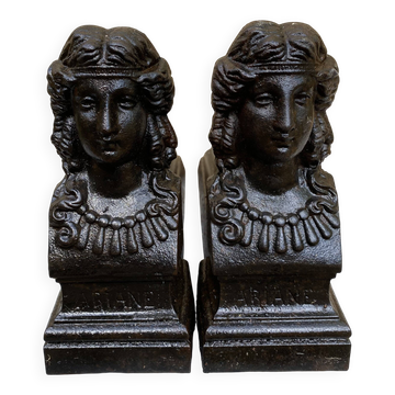 Paire de chenets bustes anciens en fonte "Ariane"