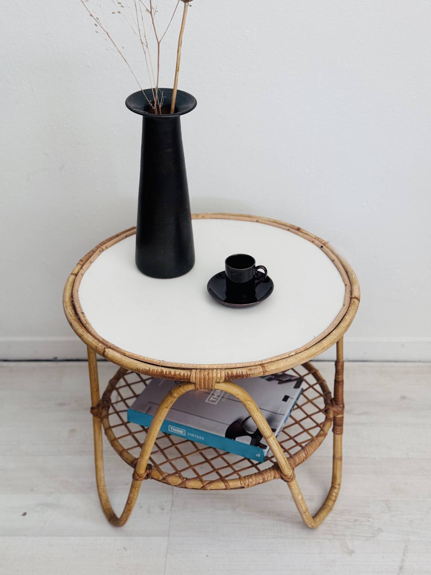 Table en rotin vintage des années 60