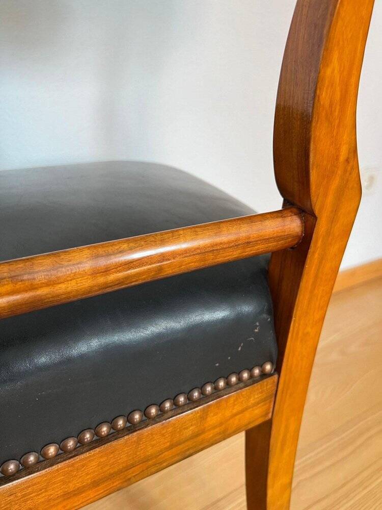 Biedermeier Shovel Chair in Walnut Veneer & Black Leather, Austria, 1820s