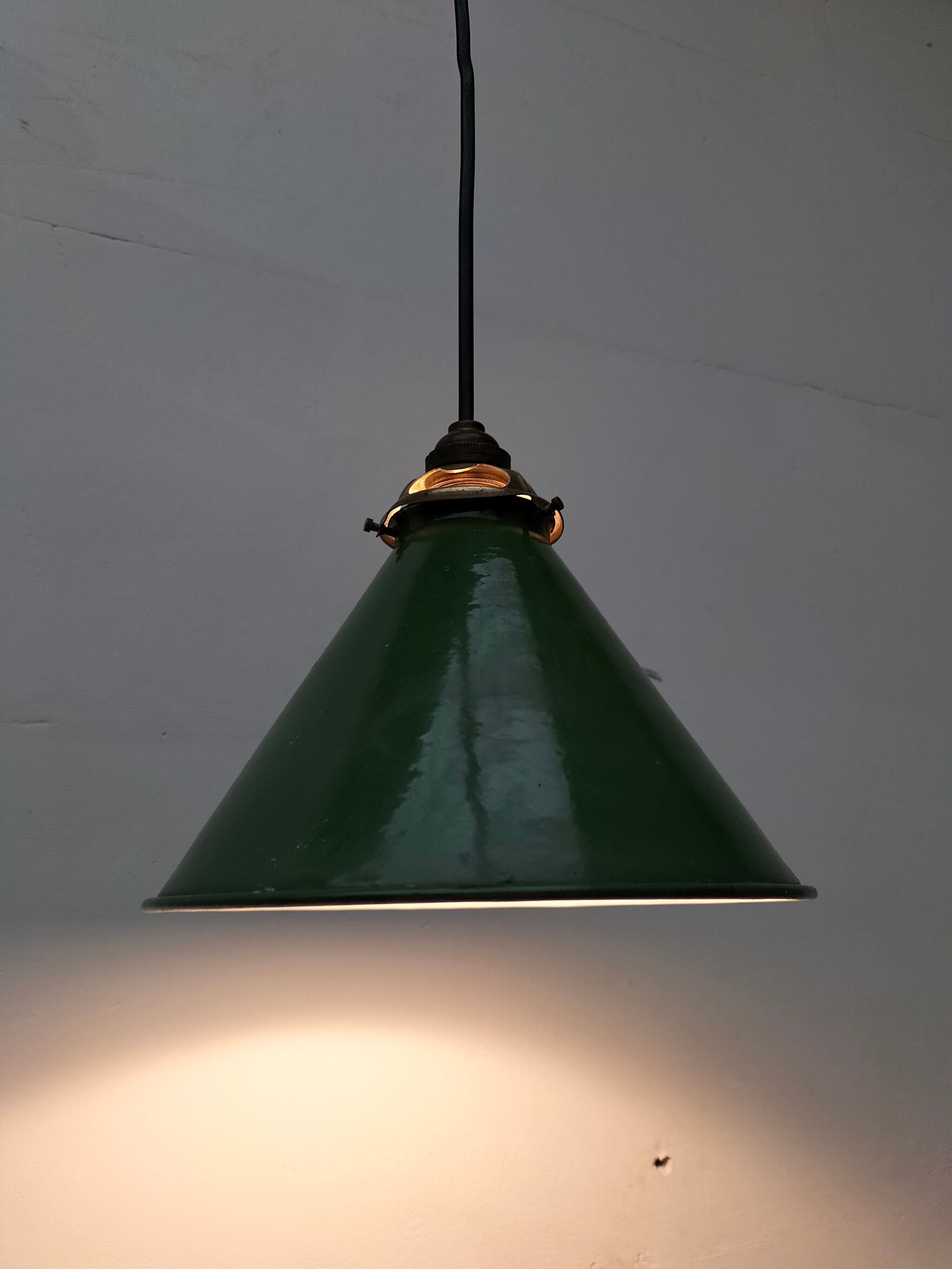 Old enamelled sheet metal lamp