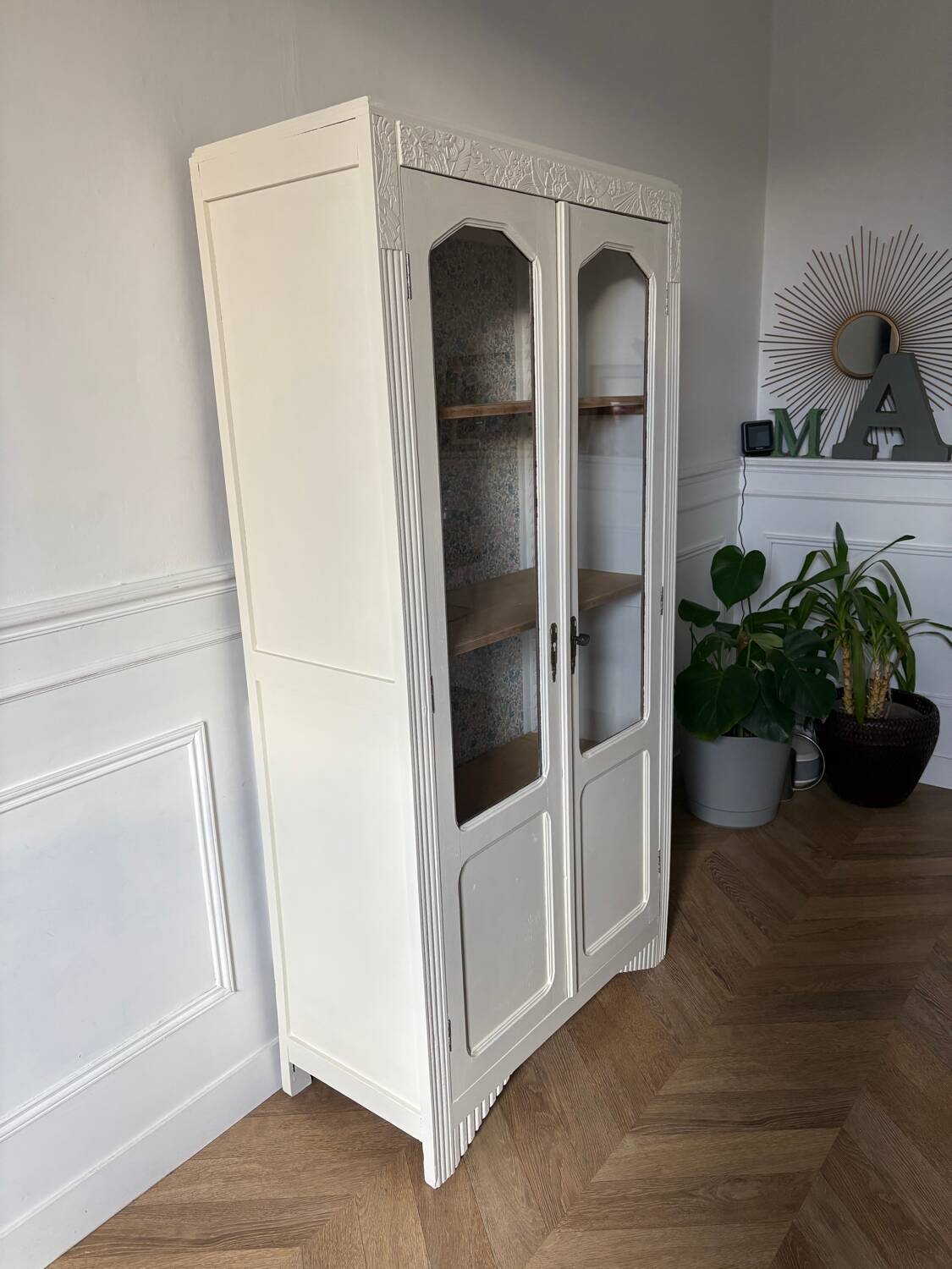 Parisian Art Deco display cabinet