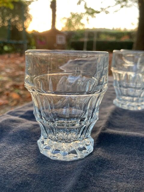 Faceted aperitif glasses