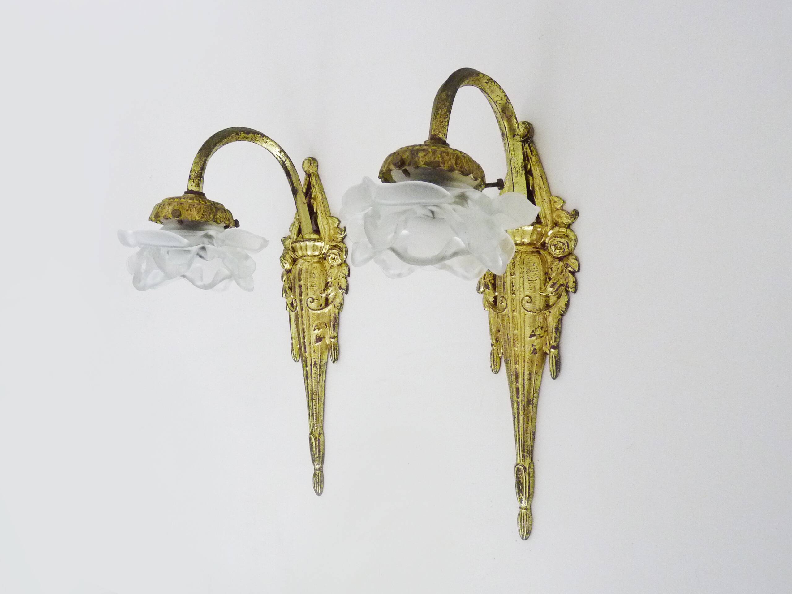 Pair of Art Nouveau bronze wall lights