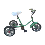 Ancien vélo enfant tricycle