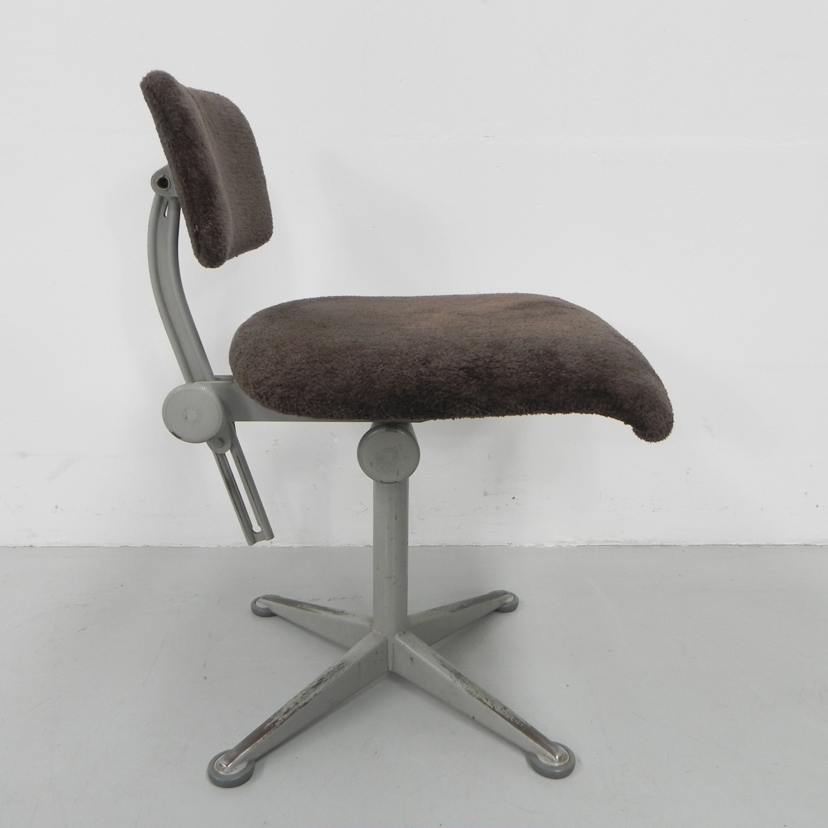 Studio chair, architect's chair Ahrend de Cirkel