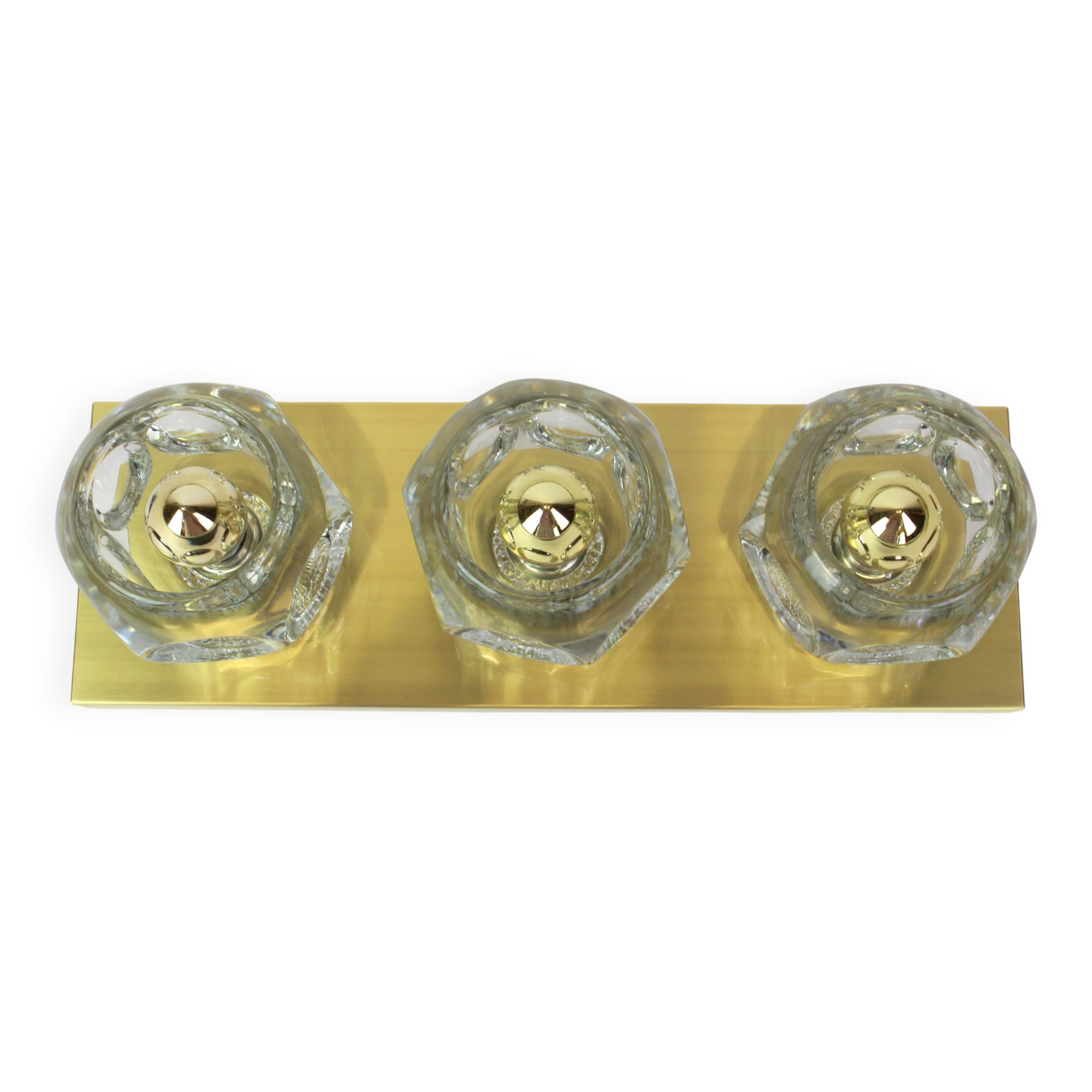 Pair of wall sconces in crystal glass designed by Sciolari for Peill & Putzler.