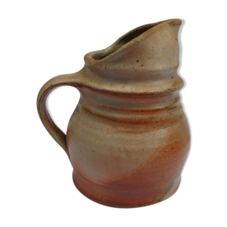 Sandstone pitcher