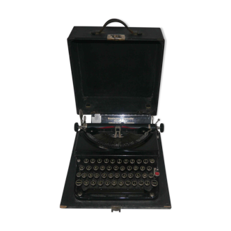 Remington 5 T Handheld Typewriter