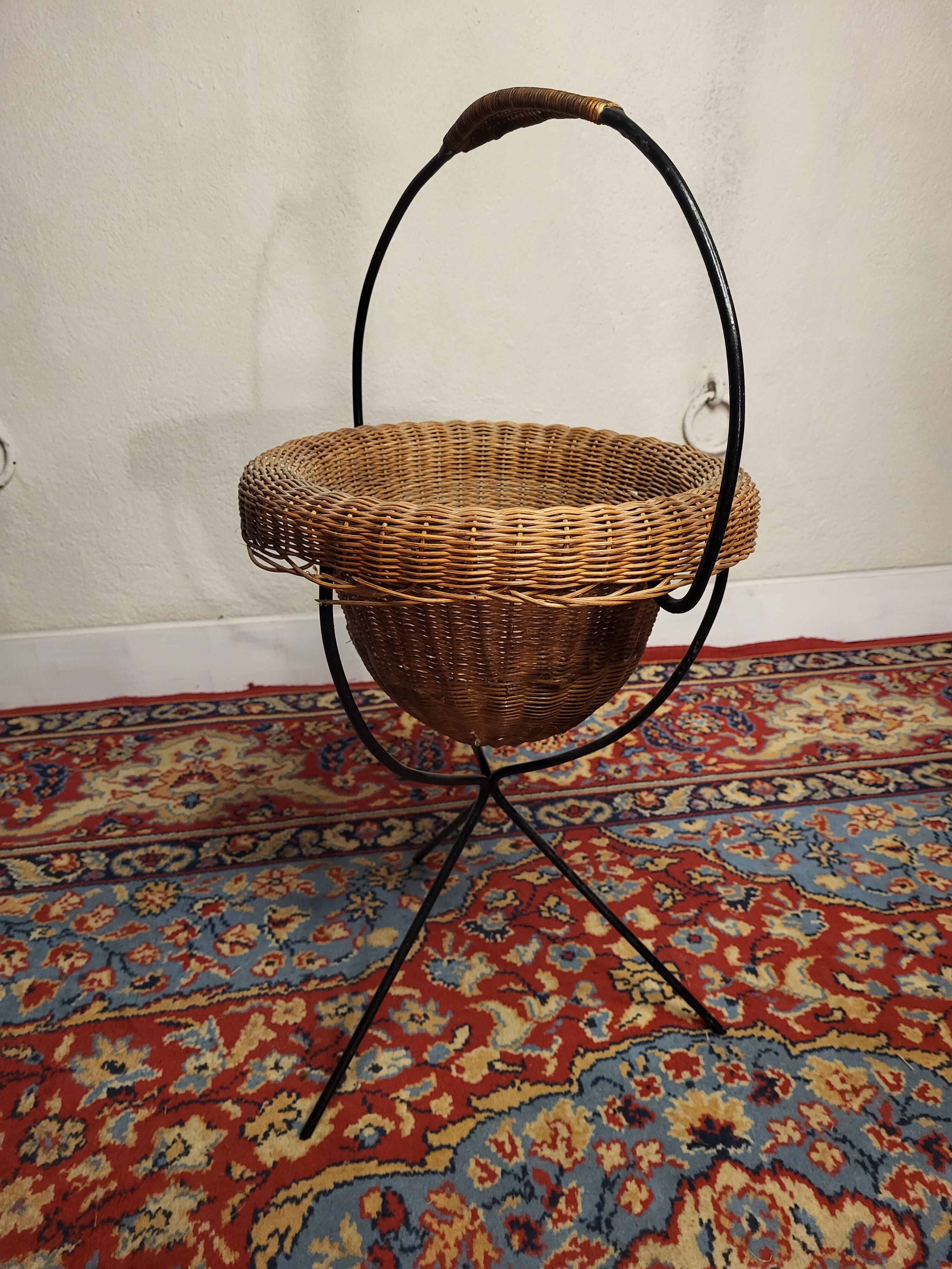 Worker / plant holder metal osier 50s