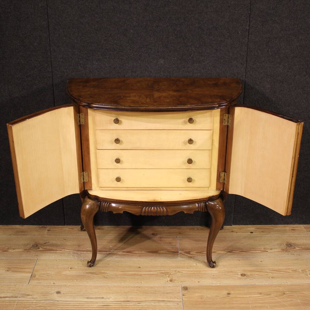 Petit buffet demi-lune du XXe siècle