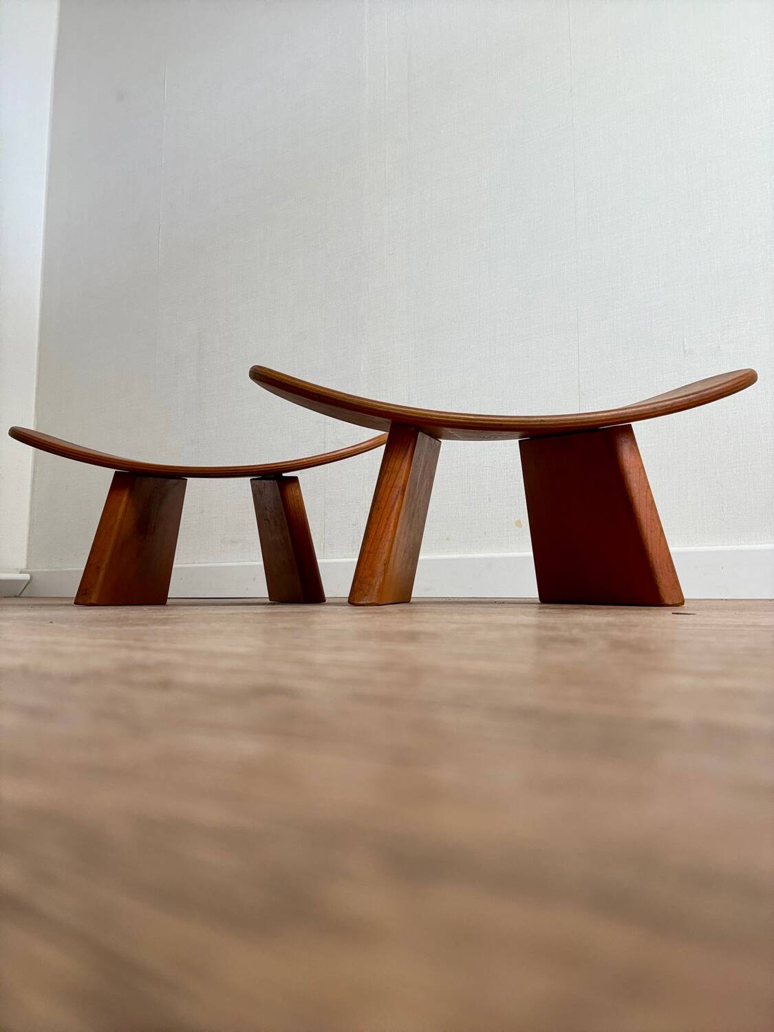 Yoga stools - mediation - Alain Gaubert -