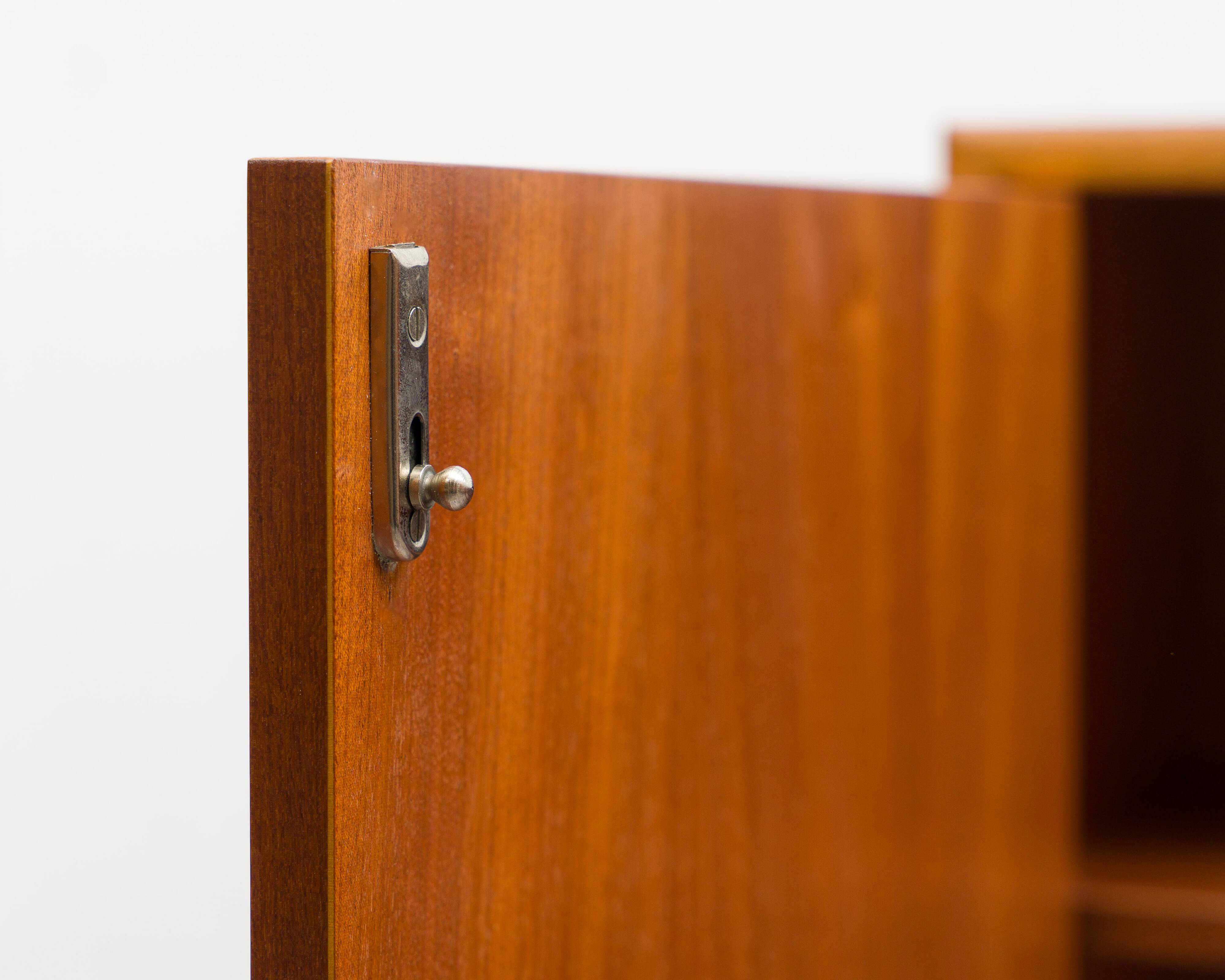 Two-door chest of drawers/sideboard with hairpin legs, 1960s. Restored