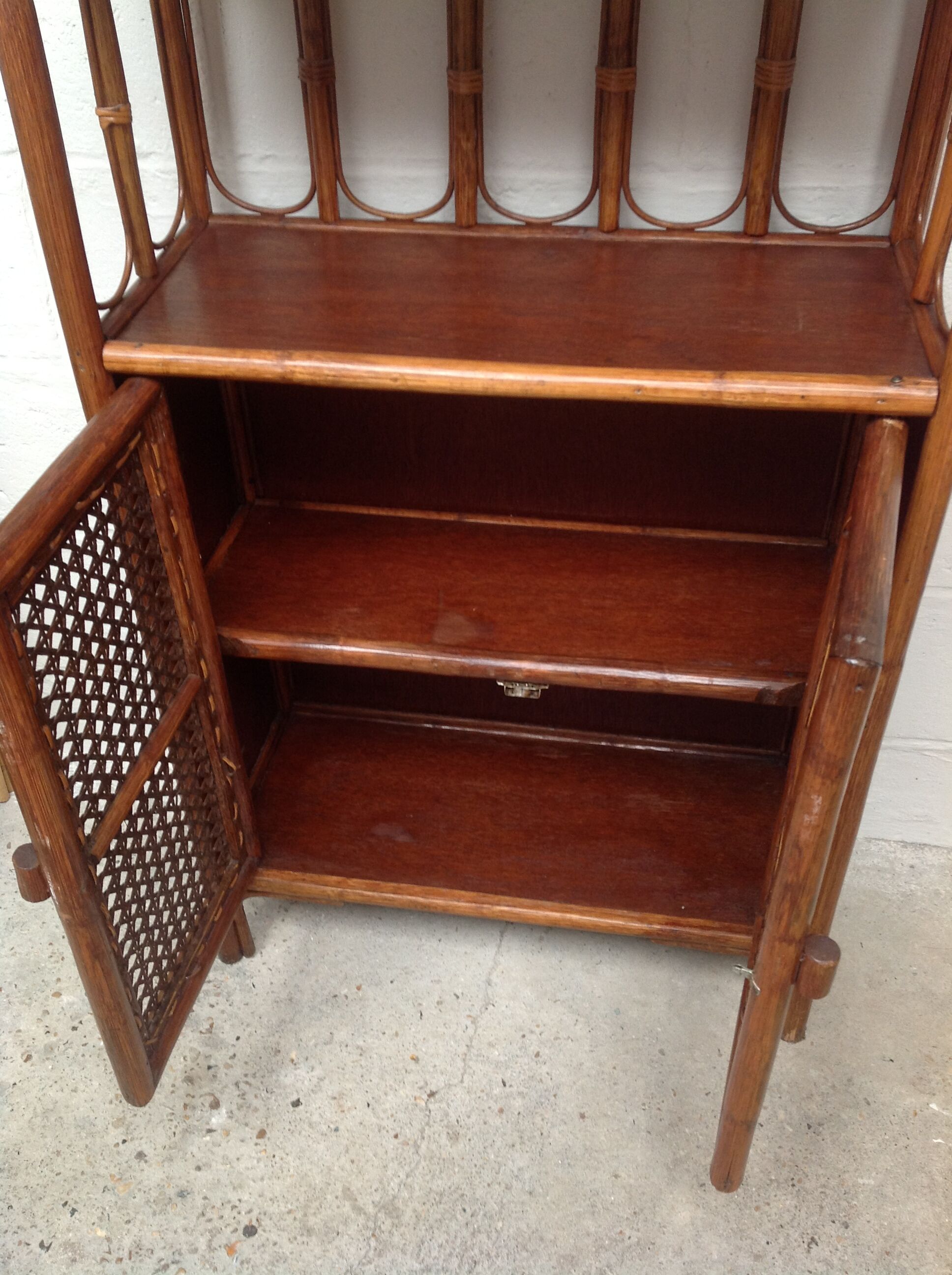 Buffet vintage bois et cannage rotin