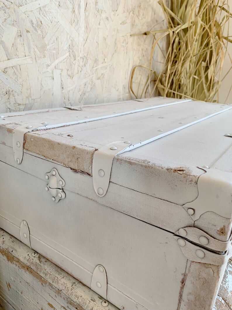 Vintage case