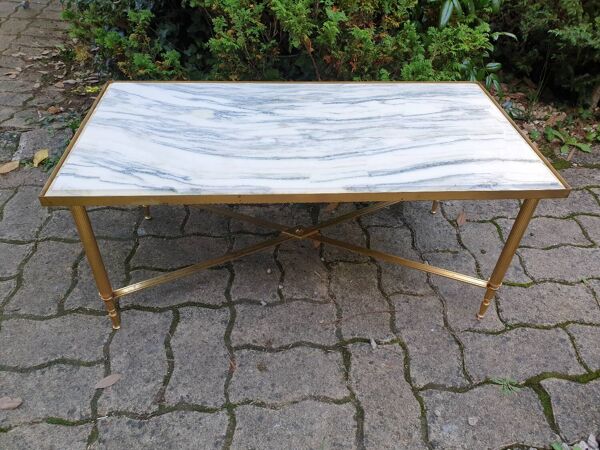 Table basse en marbre et laiton
