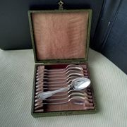 Box of 12 silver-plated mocha spoons Shell model