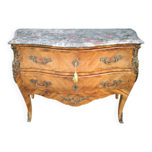 Commode style Louis XV