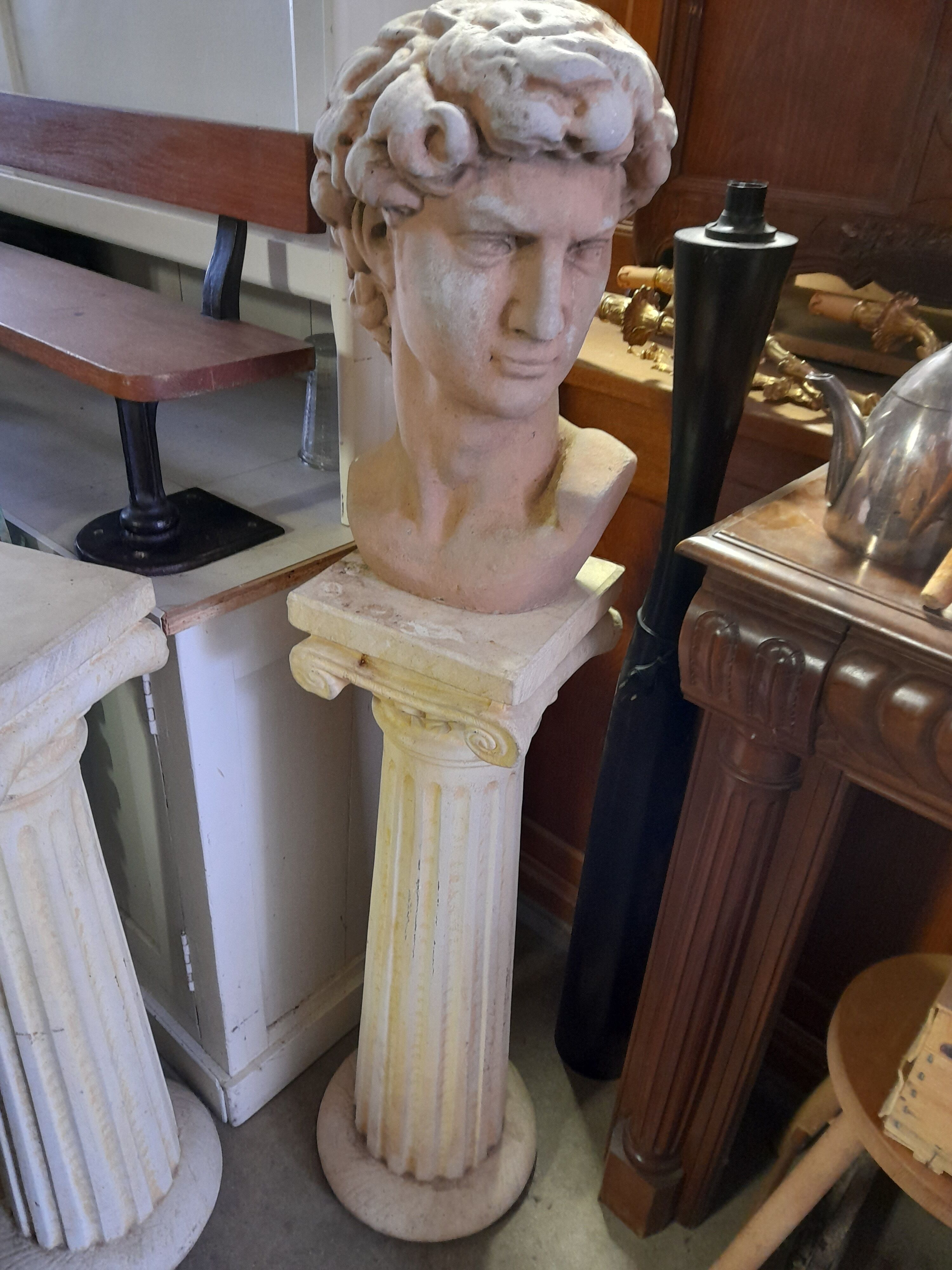 Paire de colonnes selettes en béton