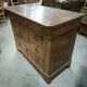 Commode d'époque Restauration en noyer flammé