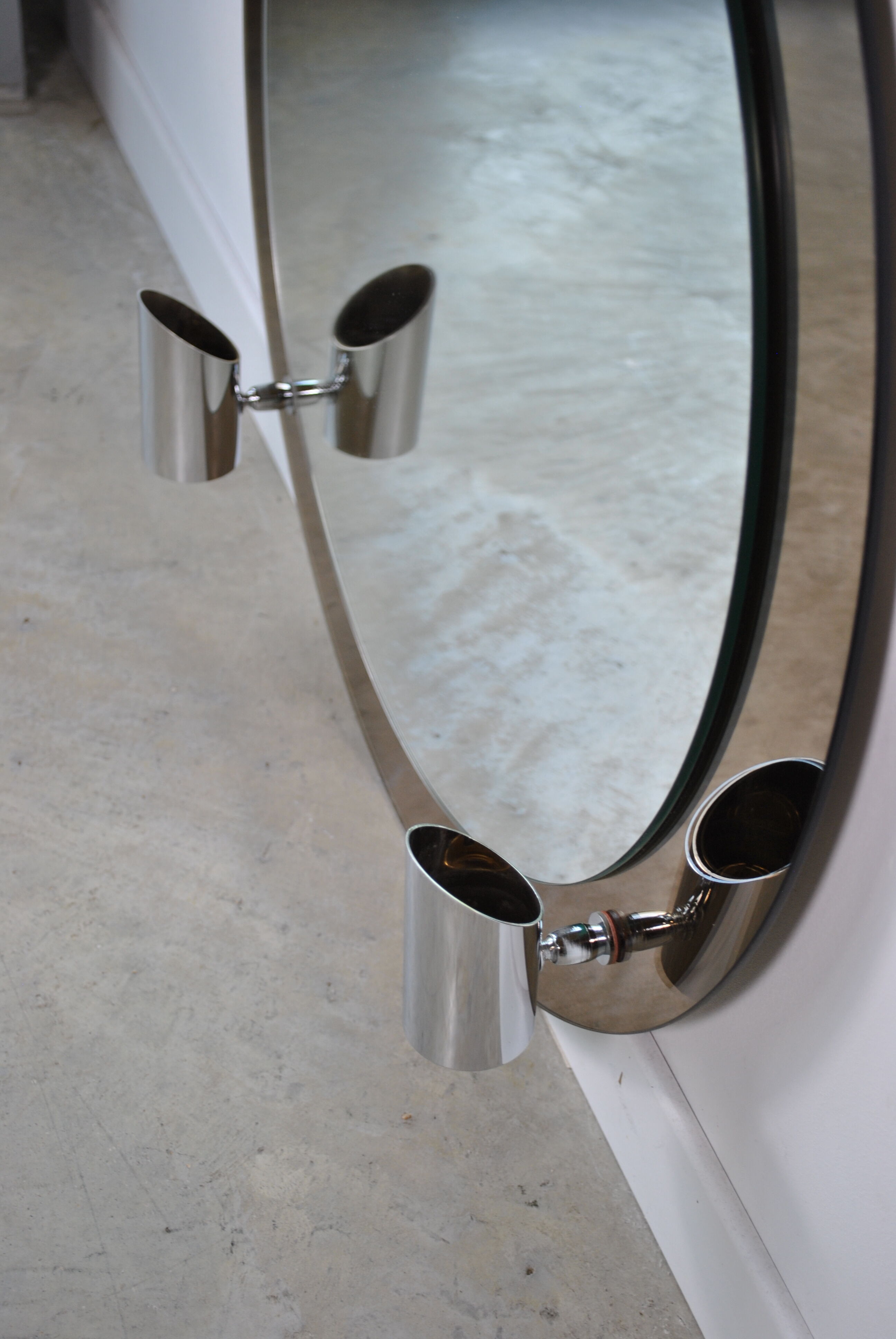 Bathroom mirror year 70