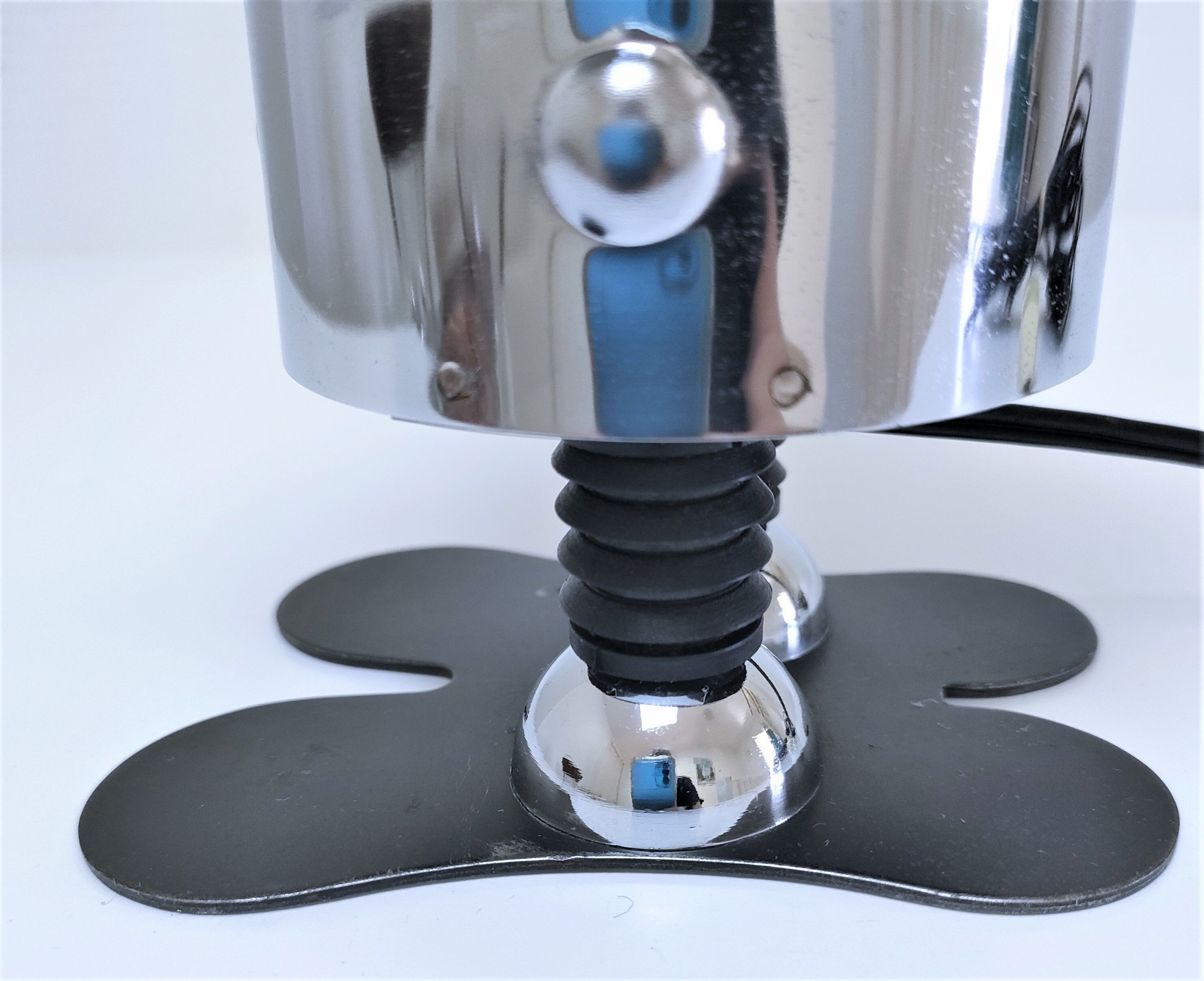 Robot lamp by Satco design Space Age 70s