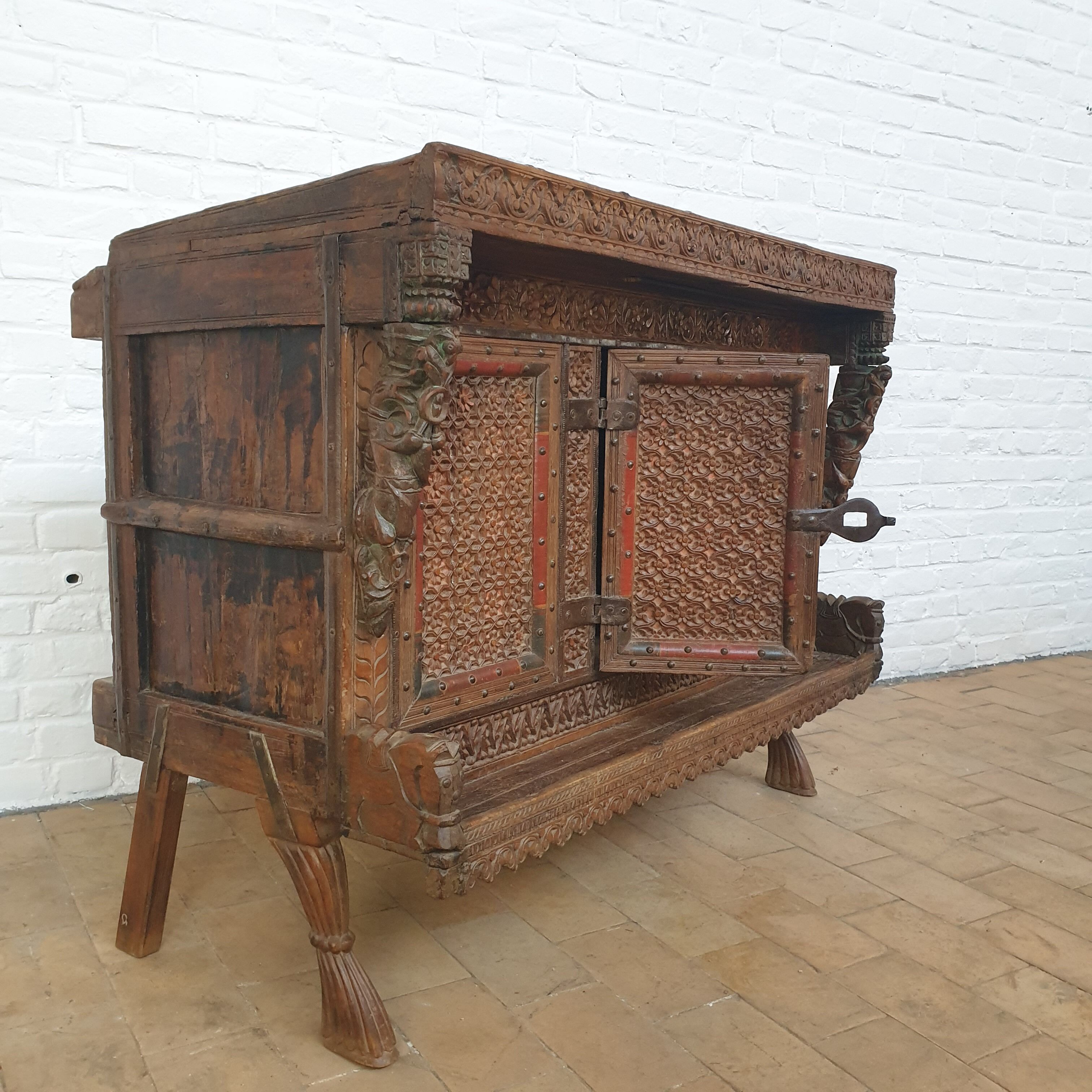 Indian wooden sideboard sculpture