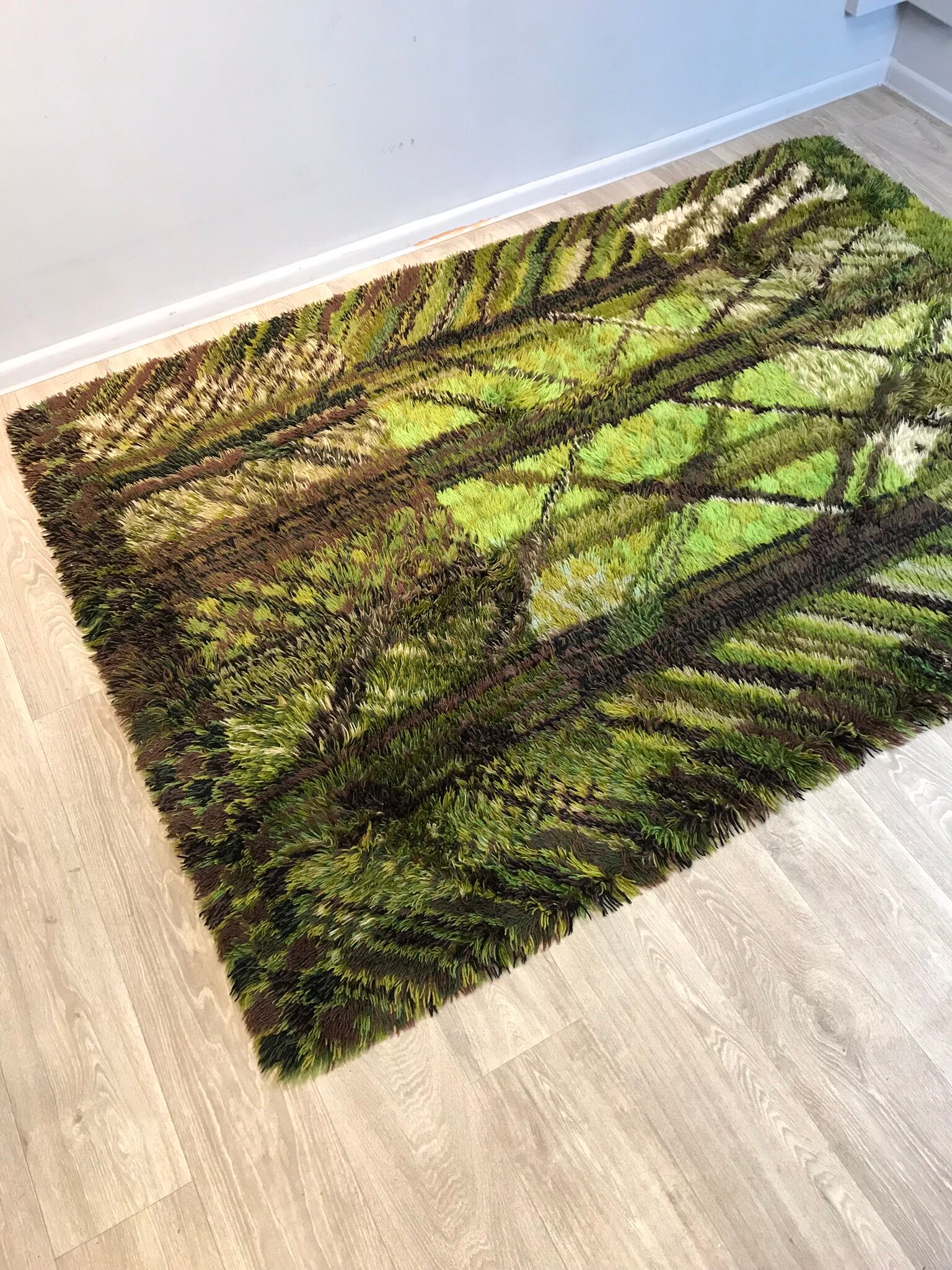 Öster Gyllen long pile carpet green brown Vintage Sweden
