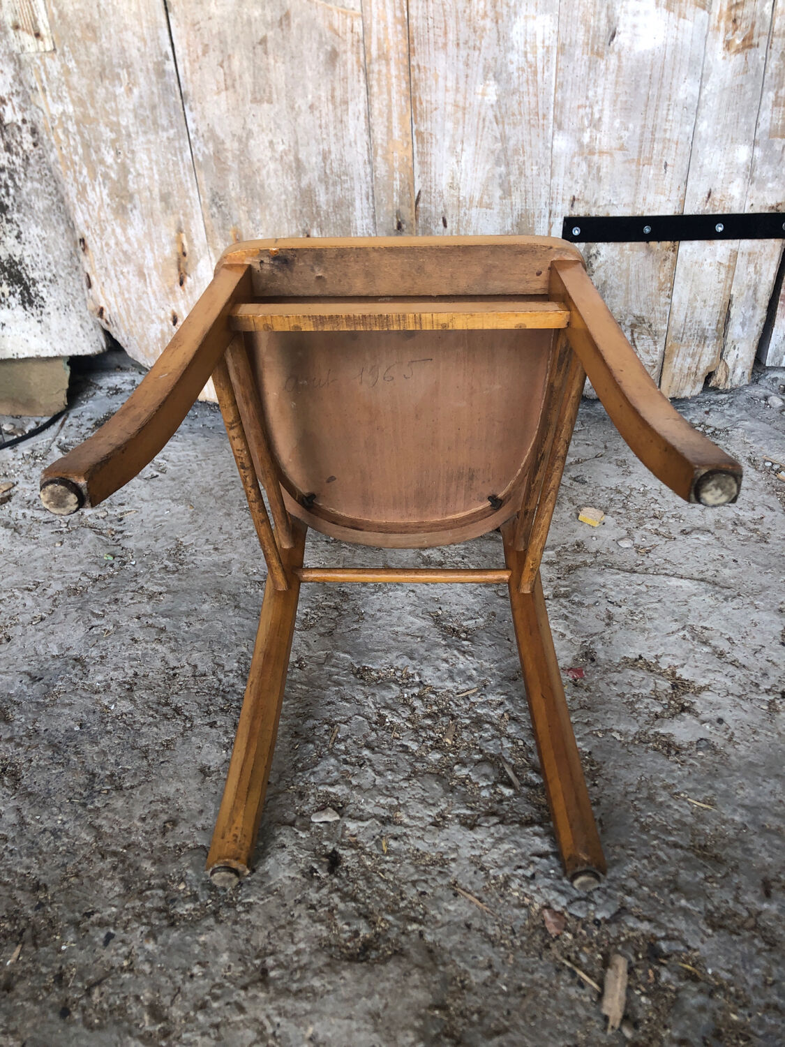 Chaise bistrot en bois clair années 70 vintage